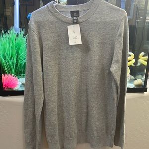 H & M slim fit men’s medium! Brand new with tags